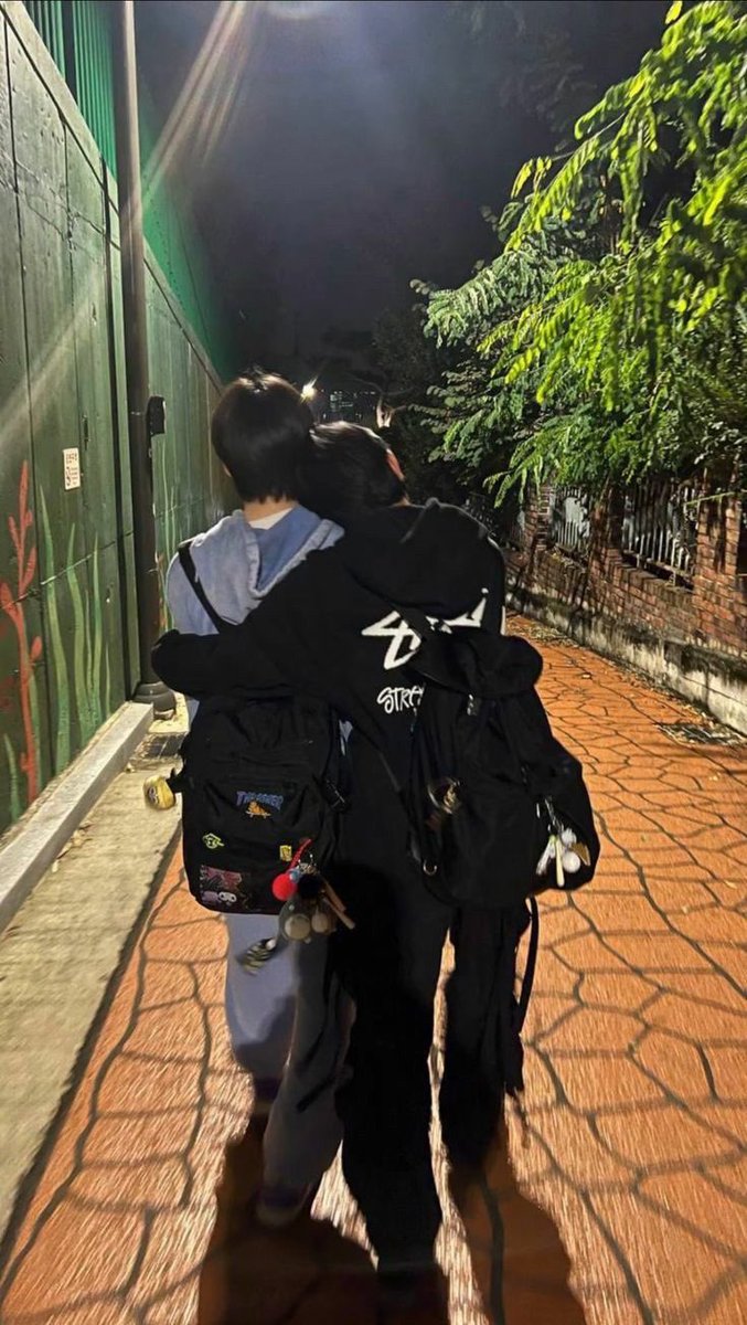 odetosaku's tweet photo. happy 4th anniversary to these two 💞 https://t.co/kRZbW1p8q9
