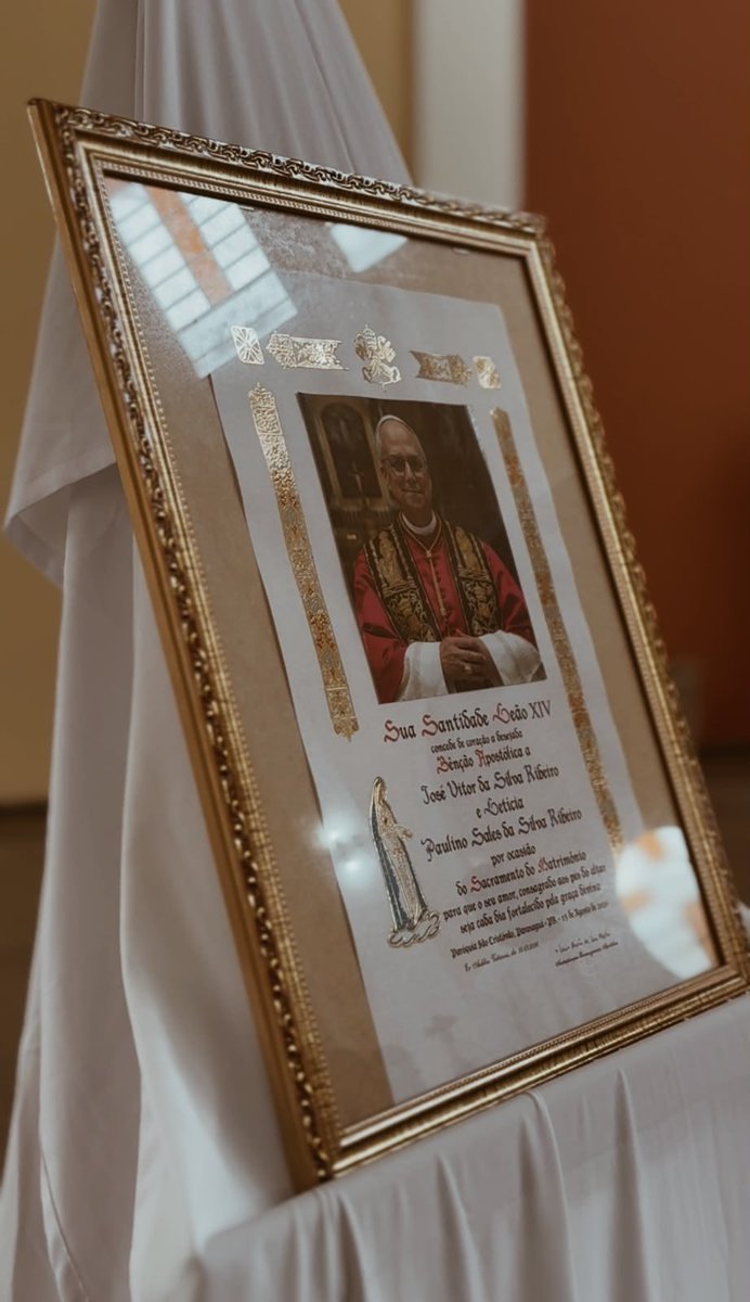 lelelesales's tweet photo. Deus nos chamou para uma mesma estrada, confiou um ao outro aos nossos cuidados e nos ensinou que amar também é ajudar o outro a chegar ao Céu. 15/08/2026, o dia que a nossa família nasceu pro céu! 
Te amo @JVitorsr07 ❤️ https://t.co/G0RdUlzGAi