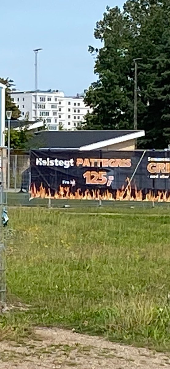 karlmander's tweet photo. @Ekwall @MatsOlssonNY Tycker jag har någorlunda koll på danska språket (förutom att räkna) men man lär sig ständigt något nytt.  #Pådden https://t.co/Dp44N6nqeS
