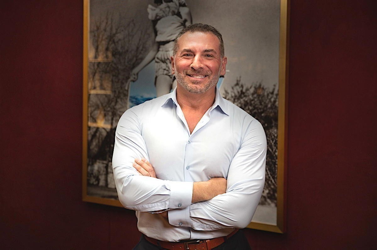 PAX_news's tweet photo. Winter Is Coming: Nino Montagnese on #AirCanadaVacations' #Cuba pivot, luxury push, sargassum & #Revnet. https://t.co/62uzL9BiiI https://t.co/jnfXA11BON