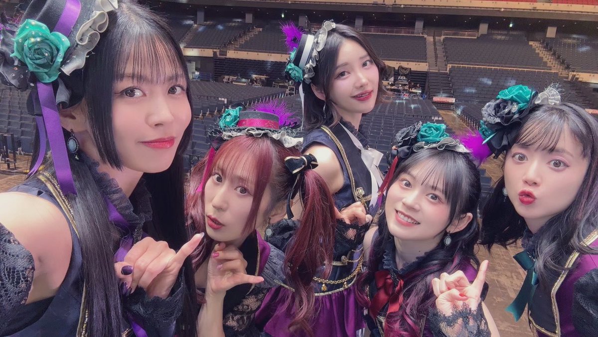 Kanon_Shizaki's tweet photo. ついに明日から8/29(土)・30(日)
#Roselia「Lehre der Rose」 
#Roselia10周年記念Album リリース記念LIVE @有明アリーナ

おやすみなさい🥀

#Roselia10周年ALライブ #バンドリ https://t.co/kEkkk0jxHg