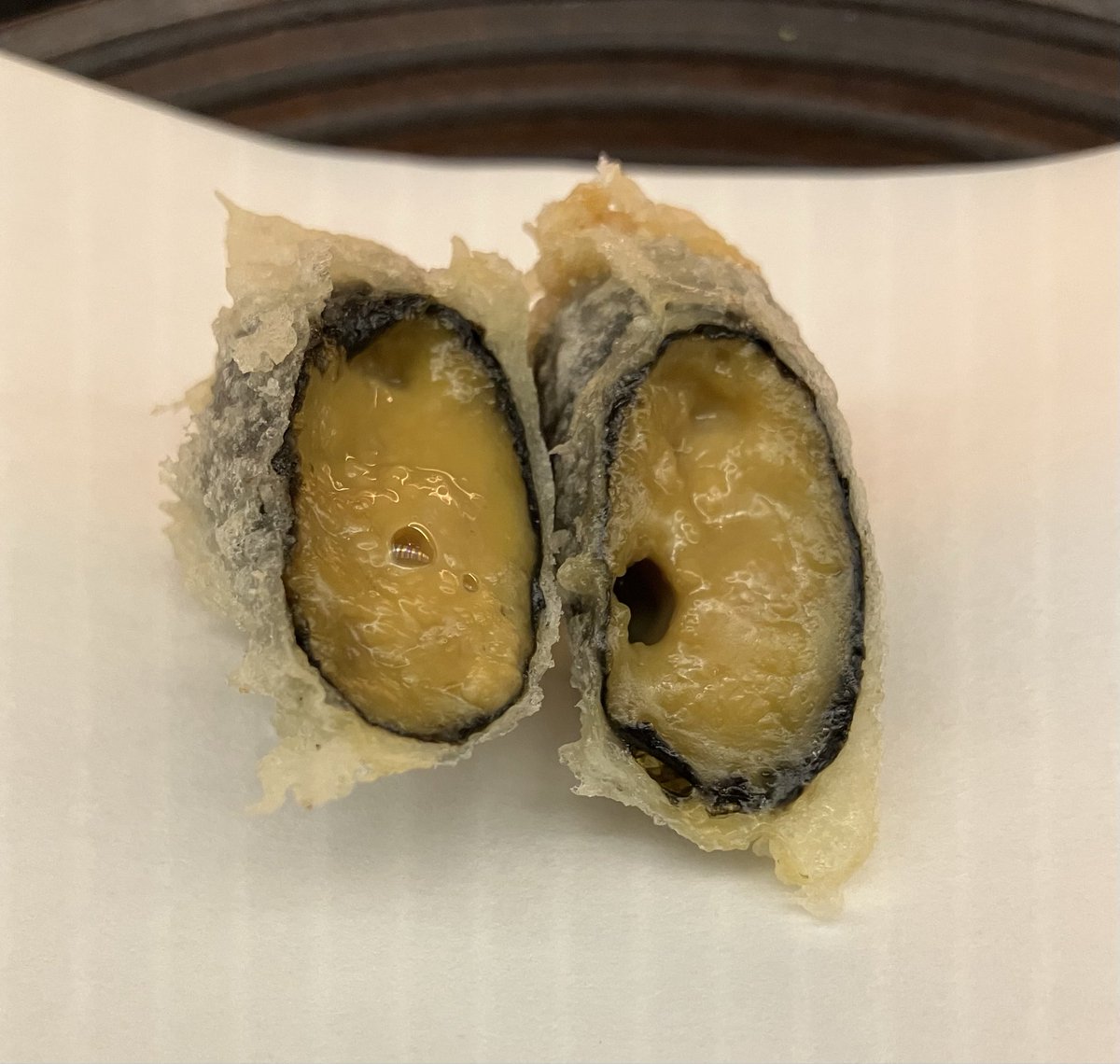 cookieh0810's tweet photo. ウニの海苔巻き🤩
オクラ
穴子
とうもろこしのすりながし（じゅんさい、ウニ入り）🤩 https://t.co/mdAWLFkwqT