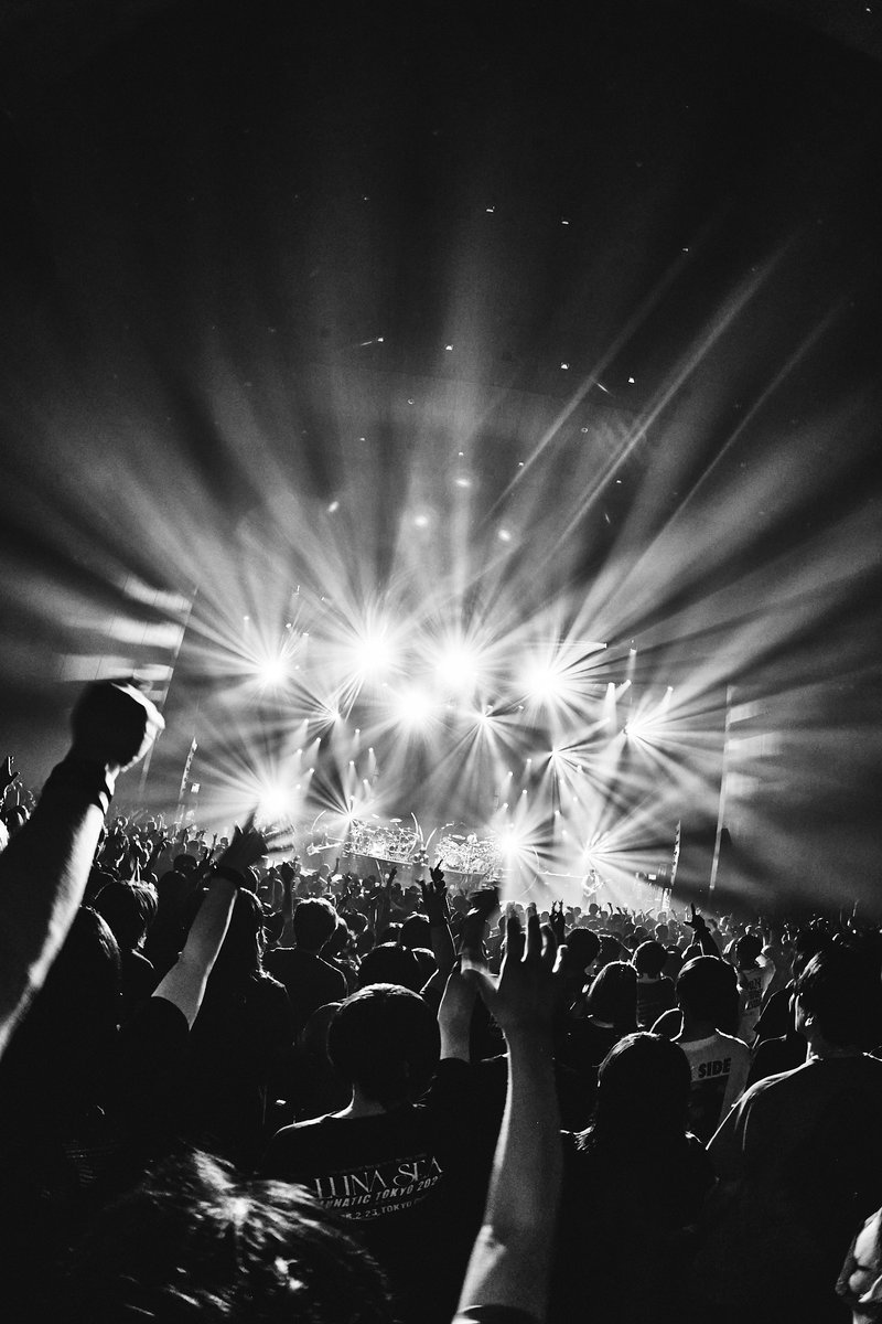 LUNASEAOFFICIAL's tweet photo. 📣THANK YOU 広島DAY-1‼️

LUNA SEA TOUR 2026
UNENDING JOURNEY
-FOREVER-
🏢広島·上野学園ホール

🤳#LUNAPIC でこの感動を共有しよう‼︎

Next 29 Aug 2026
広島·上野学園ホール

明日もさらなる熱狂を！

#LUNASEA 
#LUNASEA全国ツアー