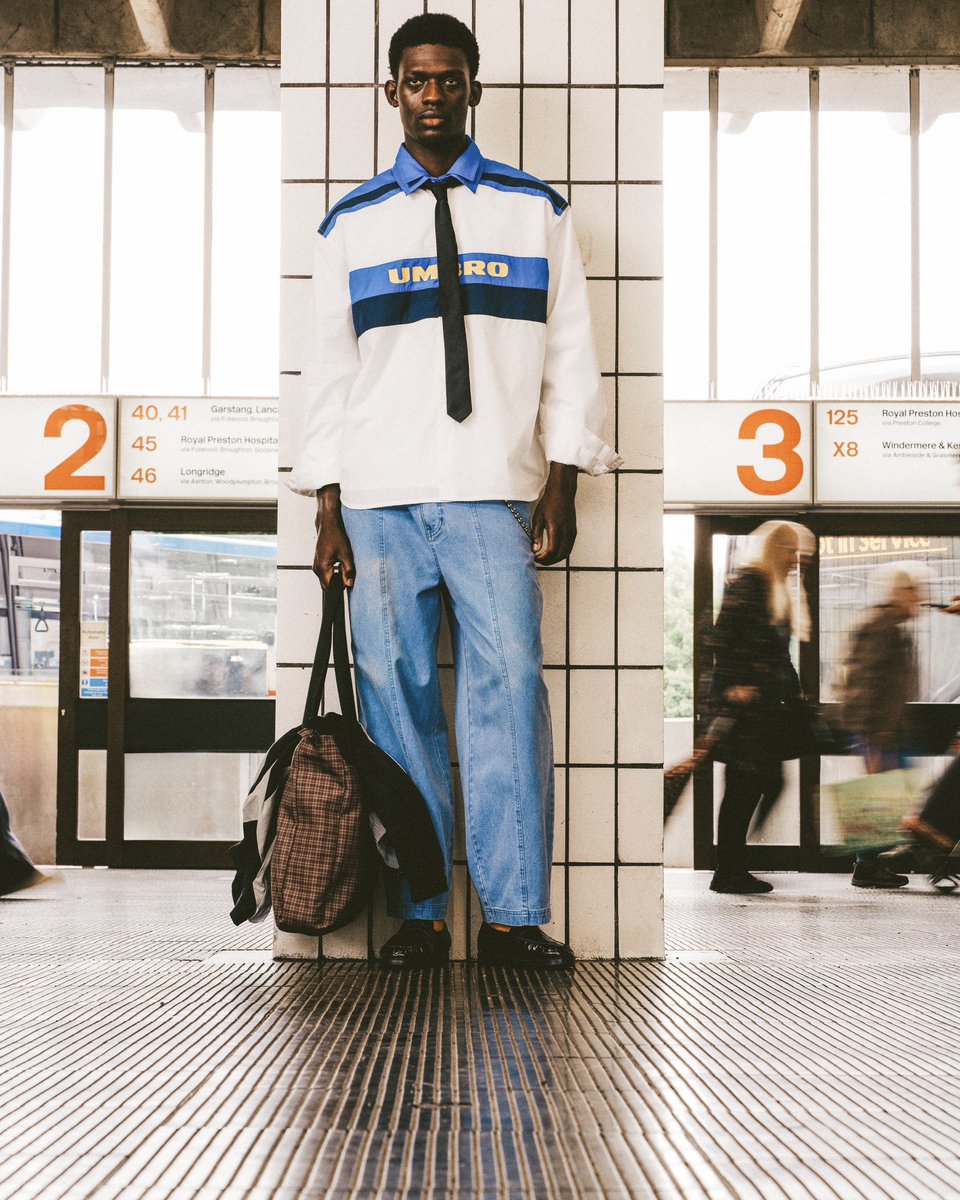 NottheSamo's tweet photo. Umbro apresenta “Away Days”: a experiência de assistir jogos como visitante. https://t.co/HOiiuJfKxg
