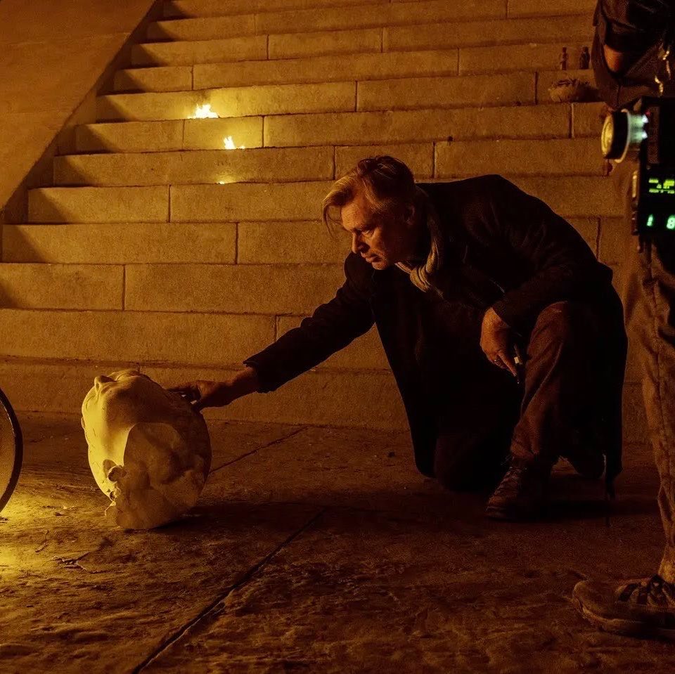DicussingFraud's tweet photo. Christopher Nolan on lending his IMAX cameras to Marvel Studios:

“No, fuck off” https://t.co/mYiZxaB5Qr