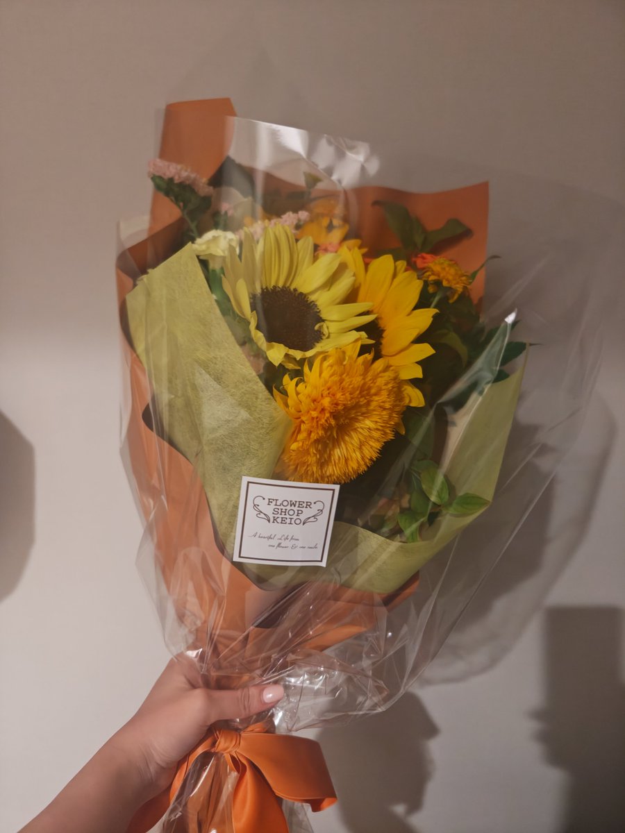momoinoue99's tweet photo. オンラインイベント参加頂いた方々ありがとうございました！！🫶
素敵な一日になりました🌻 https://t.co/zquMxwG1Om