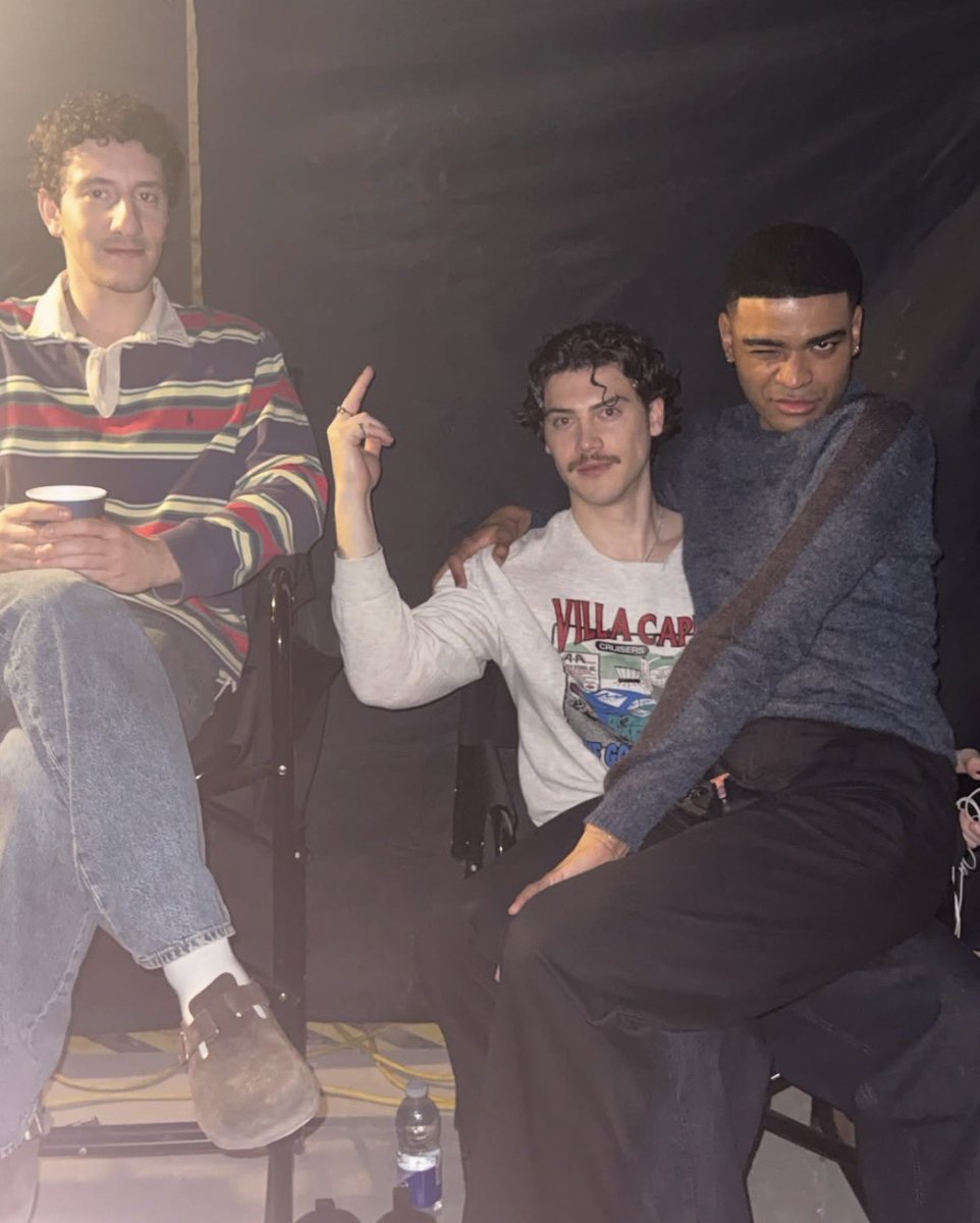 lickylickyl's tweet photo. oh okay. https://t.co/T0EwPXDAaC