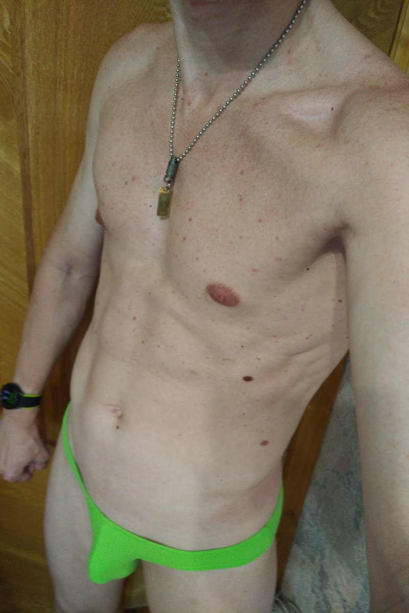 OH___Style's tweet photo. 💚💚💚 
#sporty #fitnesss #нюдсочетверг #sexybody #panties #abs #selfie #sexyman https://t.co/yMm9oZmxFz