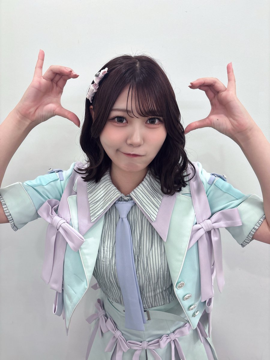 ozawa_aimi__'s tweet photo. 本日25:09~
日本テレビさん系「バズリズム02」 ♩

新曲の #サマーツインテール を披露させていただきます!!🩵

一緒に見てくれるかな?🥺
是非、みんなの実況ポストもお待ちしてますねっっ

よろしくお願いいたします〜！♡

#バズリズム02
#ニアジョイ https://t.co/9PUiMrwB3e