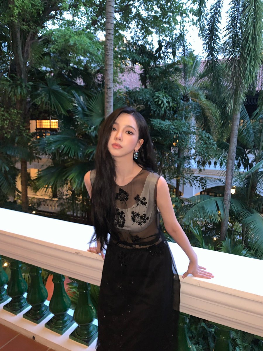 patamaii's tweet photo. สวยมากคุณแม่ พี่น่าอินสิงคโปร์ไวบ์ดีมาก 🫪 https://t.co/mZ6uzj4aeu