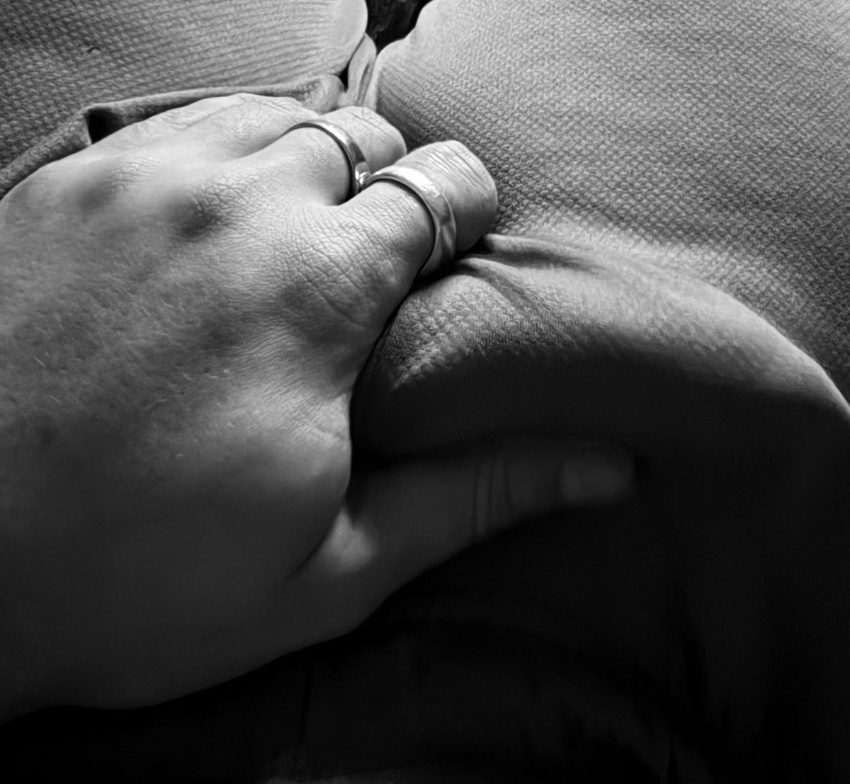tiredyetii's tweet photo. ▪️30/M
▪️Switch Dom/Sub 
▪️Hard &amp; Soft Kinks 
▪️DMs Open 
▪️MDNI 🔞
▪️Movies🎥, Reading📚, Gaming🎮
▪️Horny Insomniac 😈🥱

Always looking for new friends 🤍

🖤 &amp; 🔄 to be moots. Must have age in bio‼️ #nsfw #nsfwtwt #horny #dmopen #moots https://t.co/DkSs0MpoYU
