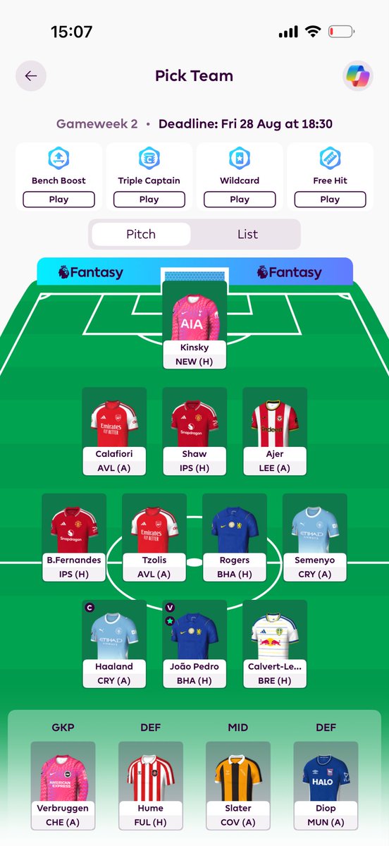 gemleigh10's tweet photo. Such a headache. It’s only w2 and I hate my team already. Wanted to BB2, but not liking the look of it now. 😢 #fpl #gw2 #fplhelp https://t.co/v4HnfoCubF