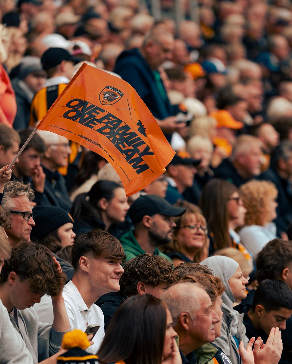HullCity's tweet photo. We have sold out our first away fixture in London since returning to the Premier League, with the Club’s full allocation for our trip to Chelsea now gone!

We’ll see you in London. 🧡

🔗 https://t.co/sgct3B5hCk https://t.co/DgB9YDvJAA