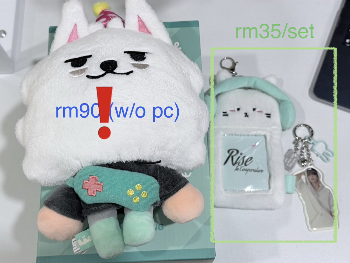 soobdae's tweet photo. update!

marked with sticker: reserved
marked with ❗️: sold

#pasarTXT https://t.co/NbVmeqUqgn