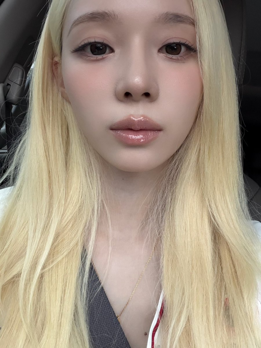 jmj_bbl's tweet photo. [260828] 5:10PM KST : ⭐

- +1 📸
- What do I do if it gets cancelled due to rain
- I did my hair so neatly though https://t.co/gyt0kmXVhc