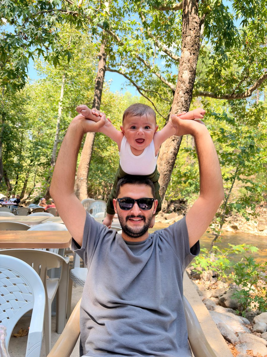 AhmetUu79173943's tweet photo. Tek dileğimiz ailemize kavuşmak. Bakanımız ailemizi yarım bırakmayacak bundan eminiz. İl emri bekliyoruz.@Yusuf__Tekin 
#MaarifinMimarındanilEmri https://t.co/DOFFZ3QKOC