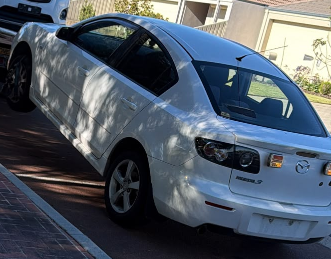 Midlandwreckers's tweet photo. 4 Perth pickups this week! Holden Trax &amp; Mazda 3 plus a Jeep Cherokee &amp; Nissan Maxima — cash on the spot, free towing, any condition. Quote in 30 min ⏱️ https://t.co/jal0YftLZE #CashForCarsPerth #CarRemovalPerth #MidlandWreckers https://t.co/kWBO4wi5FJ