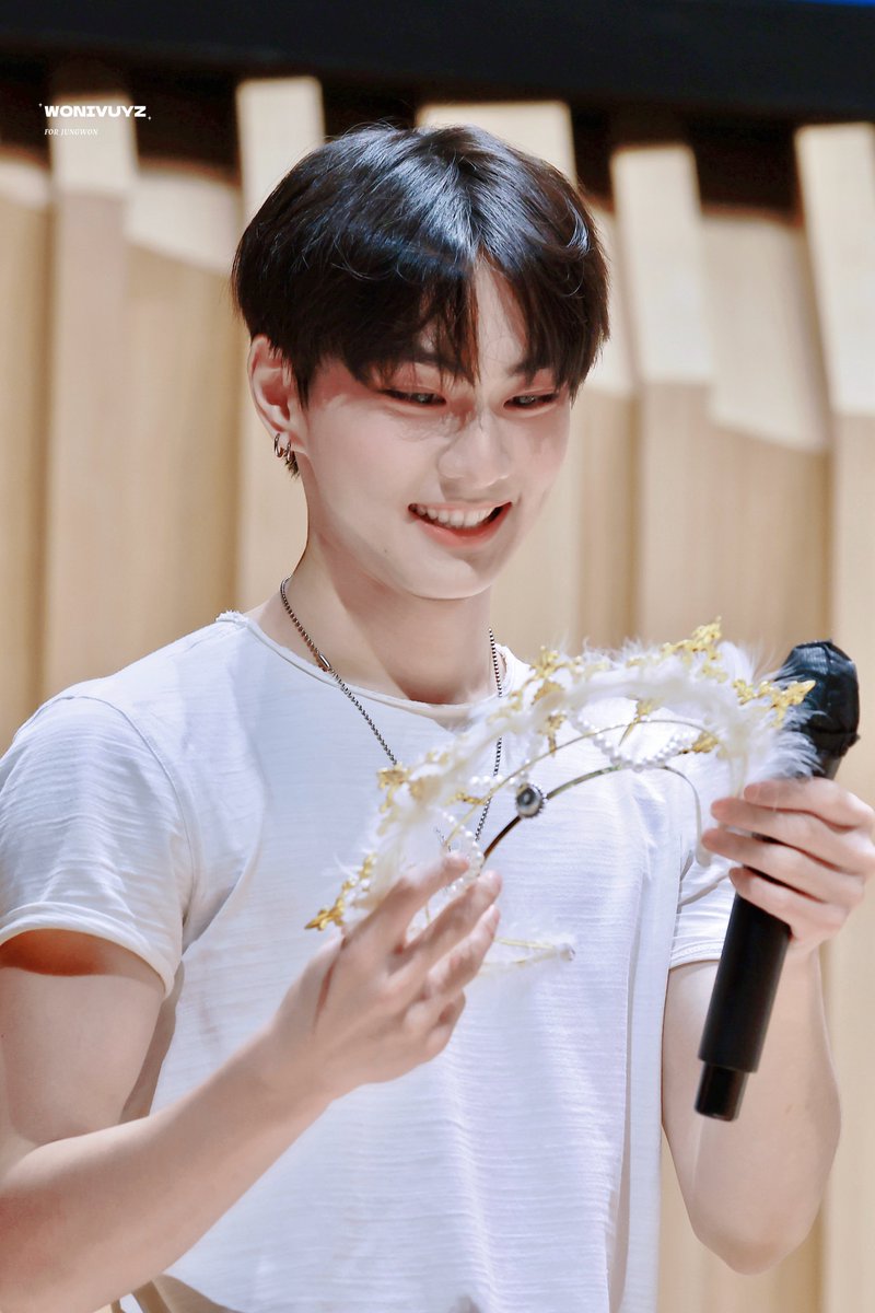 wonivuyz's tweet photo. 260828 MUSIC PLANT

#양정원 #정원 #JUNGWON 
#ENHYPEN #엔하이픈 https://t.co/VphEgULNRT