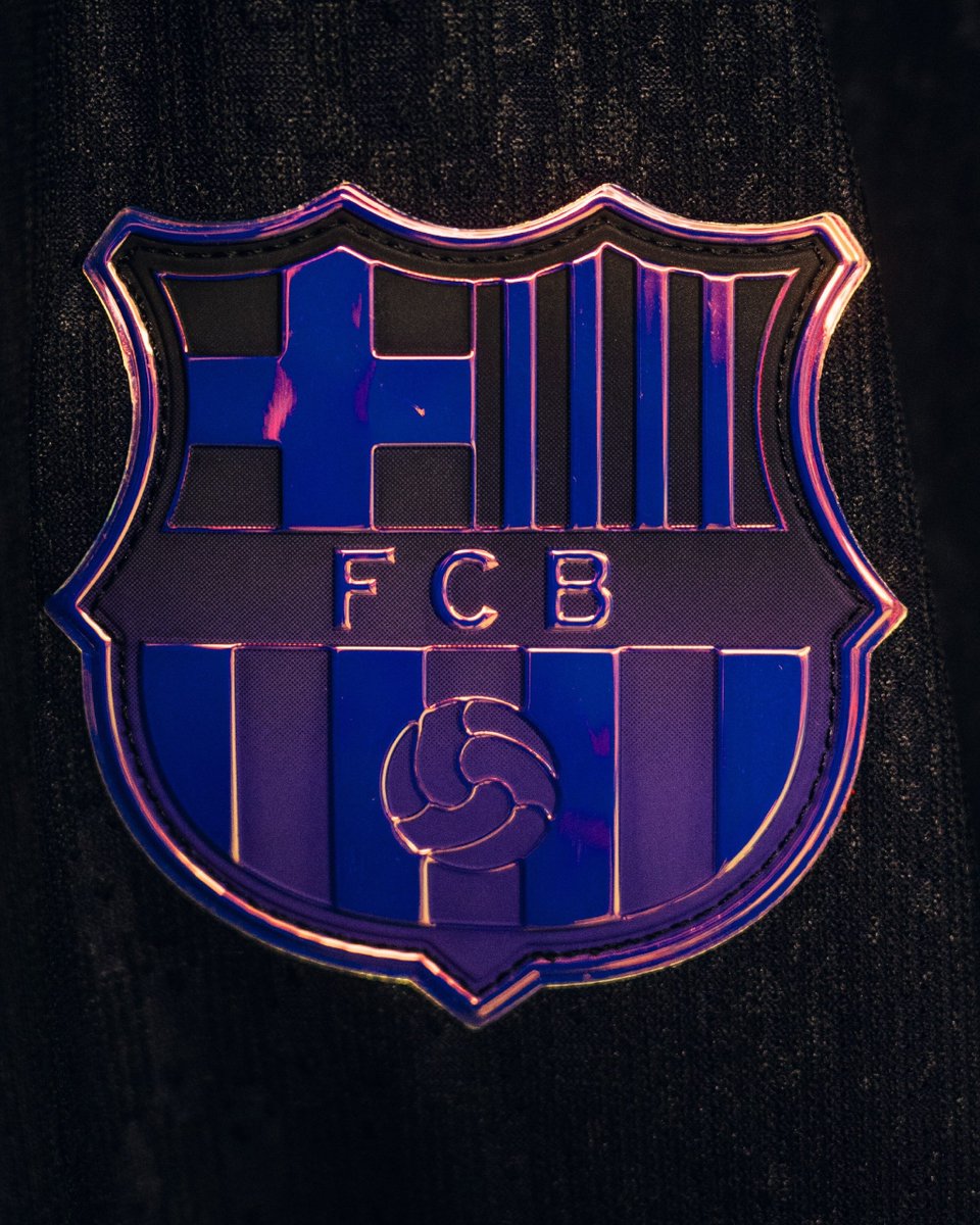 lyllq9's tweet photo. https://t.co/duSHGD4r6l

تيشيرت برشلونة الاحتياطي الجديد 2027 https://t.co/WKqO23greb