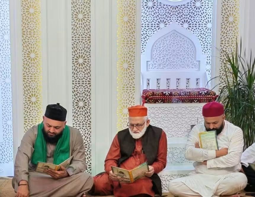 GABLeicester's tweet photo. ختم قادریہ و ختم خواجگان شریف 
خصوصی بیان اور دعا: محترم سید سلطان شاہ صاحب کاظمی
موضوع: حیات نبوی صلی اللہ علیہ والہ وسلم 
ختم شریف: محمد حسین بخاری 
سورہ یس شریف: علیم قادری
نیاز: غلامان اہلیبیت لیسٹر 
بمقام سیدہ زہرا سینٹر لیسٹر | بروز جمعرات بعد نماز مغرب https://t.co/sGAKXFrCtt