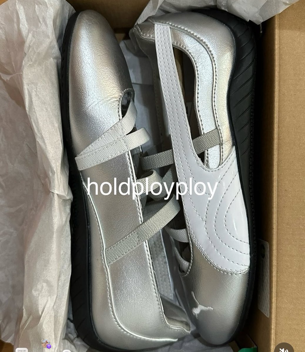 hold_ploy's tweet photo. มีใครสนใจรองเท้า puma รุ่น speedycat รุ่นนี้มั้ยคะ สีฮิตเลยน้า ช่วยมารับน้องไปที ซื้อมาใส่ไม่ได้ ใหญ่เกิน สภาพเกือบ 100% 

เอาไป 2490 พอ ! รวมส่งงับ #pumaspeedycat #pumaspeedycatพร้อมส่ง #puma #รองเท้าpuma https://t.co/4UOnDuq0Xa