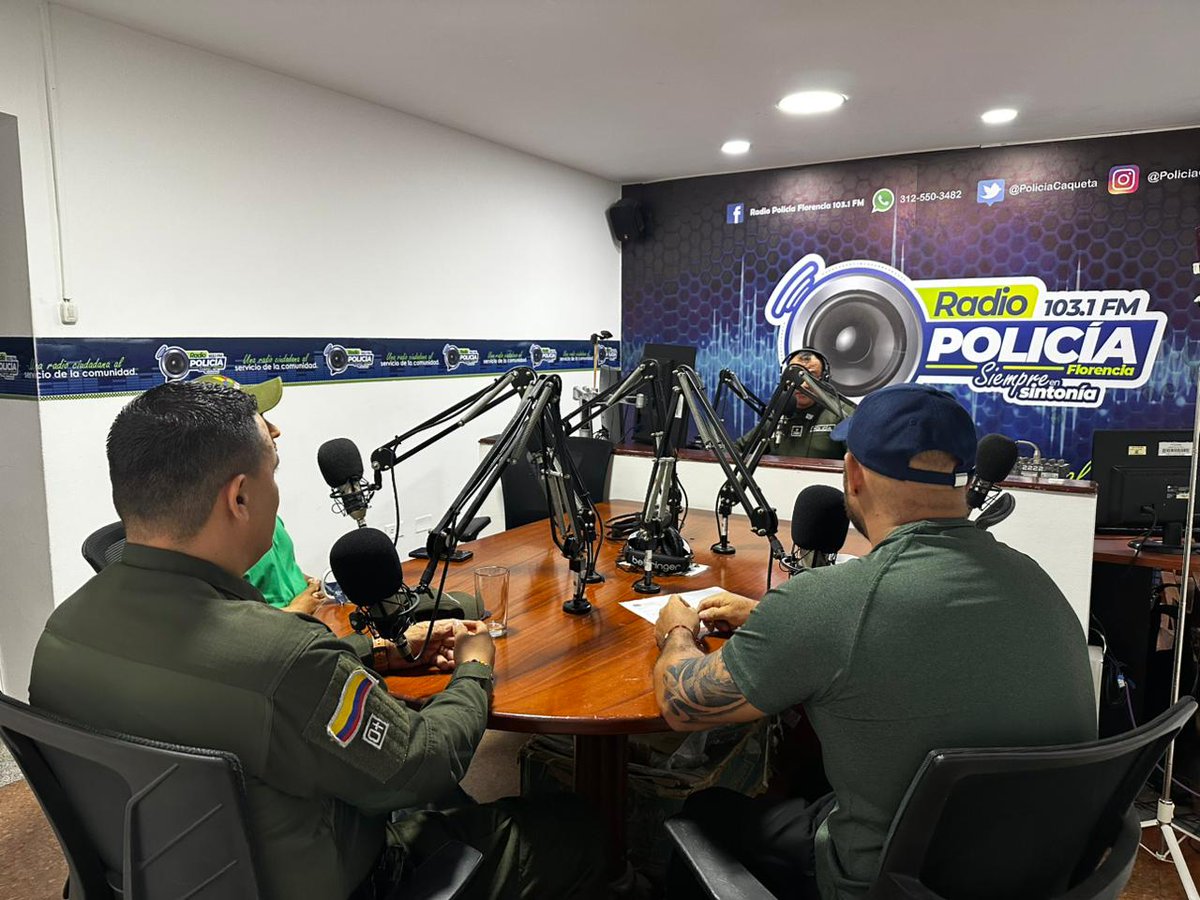 PoliciaCaqueta's tweet photo. En #RadioPolicíaFlorencia hablamos de turismo seguro, prevención y protección del patrimonio natural y cultural de #Caquetá.

Nos acompañaron el Intendente Jefe Óscar Alonso Sánchez Moreno y Joleca Vásquez, quienes compartieron estrategias para promover un turismo Seguro https://t.co/5JesRkZTg4