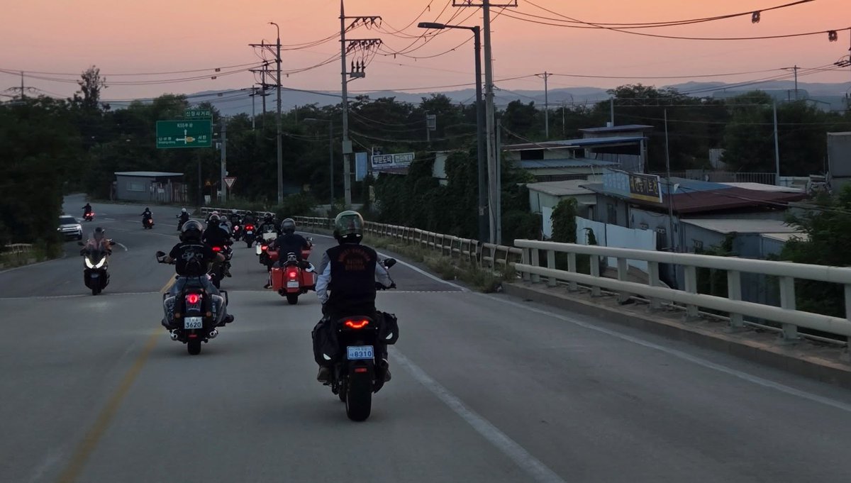 bennettashley69's tweet photo. RIDE needs no special reason. We look toward the same road, share the same moments, and ride together at our own pace. Some moments speak before words do, and some memories last longer than the destination. Today, we’re on the road together. RIDE. https://t.co/RfwO8W3WZx
