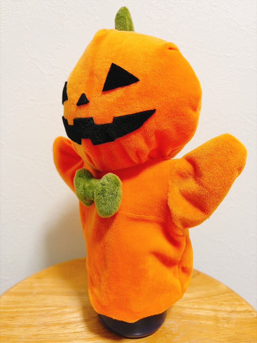 Kyon_vividcrow's tweet photo. シーズナルパペット🪡
ハロウィンかぼちゃのパペ��トを製作しました🎃

・20cm グローブ型
・ぬいぐるみ生地

お顔を変えていろんなアレンジもできそうです☺️

#きょんパペ #パペット #ハンドメイド #オーダーメイド https://t.co/XxO7A1P0jQ