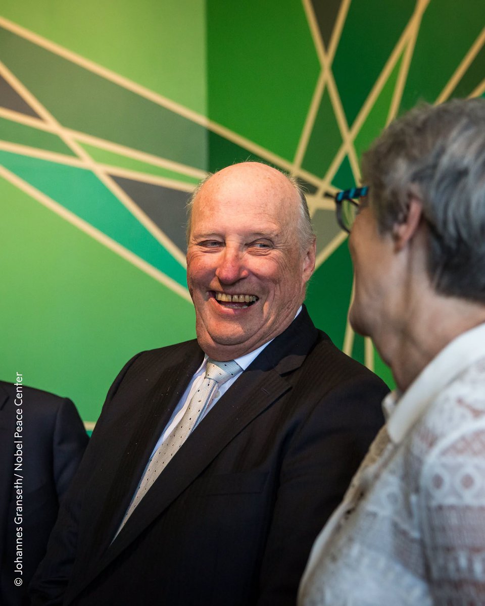 NobelPrize's tweet photo. The Norwegian Nobel Institute and the Norwegian Nobel Committee mourn the passing of King Harald. 

The Norwegian Nobel Institute and the Norwegian Nobel Committee have received the news of the death of His Majesty King Harald V with deep sadness.

Read the full statement here: https://t.co/pDkgtLHOTj