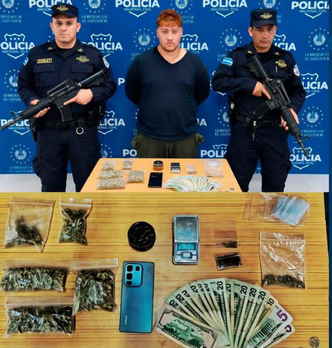 Informa2ESA's tweet photo. 🚔 CAPTURAN A PRESUNTO DISTRIBUIDOR DE DROGA

Las autoridades capturaron a Nelson David Ramírez Iribarren en la colonia San Mateo, San Salvador, señalado de dedicarse a la distribución de marihuana en San Salvador y Mejicanos.

En su poder fueron encontrados paquetes con marihuana, una balanza, un molino, efectivo y un celular.