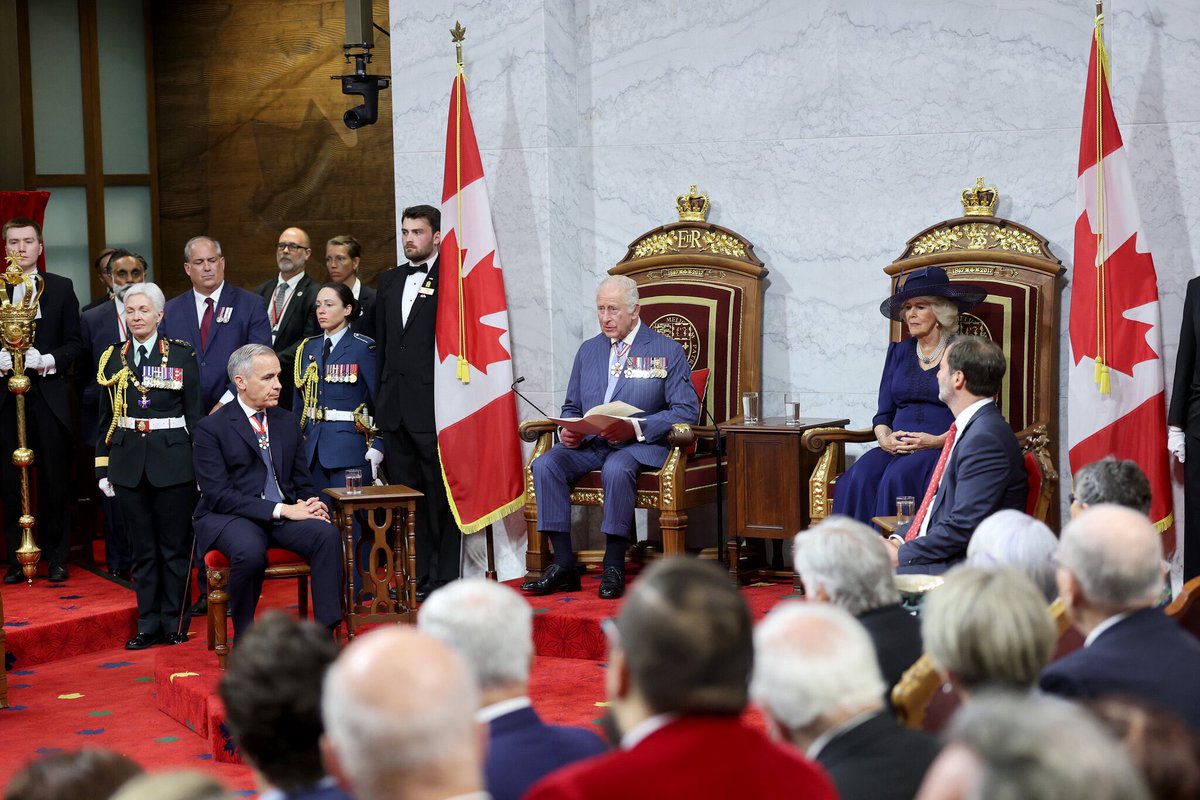 Cathy57600977's tweet photo. “The Bank of Canada will officially unveil the design of the new vertical $20 bank note on September 3, 2026. The new polymer note will feature a portrait of His Majesty King Charles III on the front and the Canadian National Vimy Memorial on the back. The bill is scheduled to enter general circulation in early 2027.” @bankofcanada