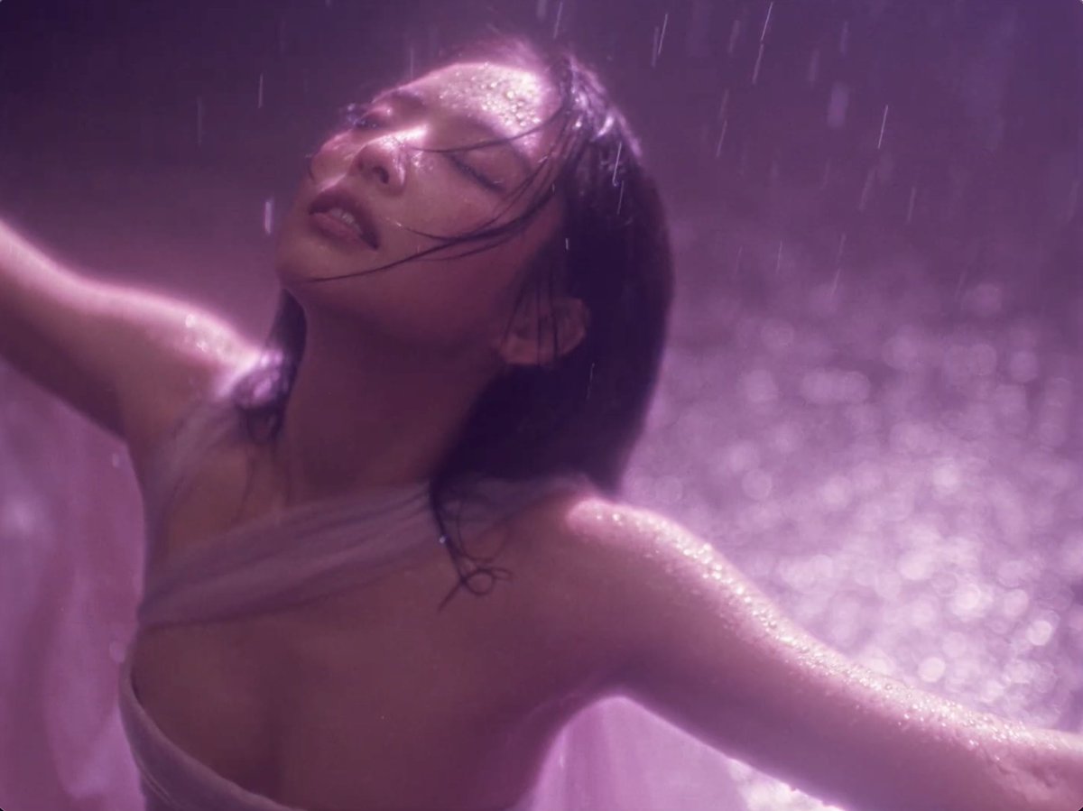 MTV's tweet photo. To no surprise at all, @jennierubyjane's “FALLEN ANGEL” music video is truly heaven-sent 🪽😌 https://t.co/rGU5L9XH8d