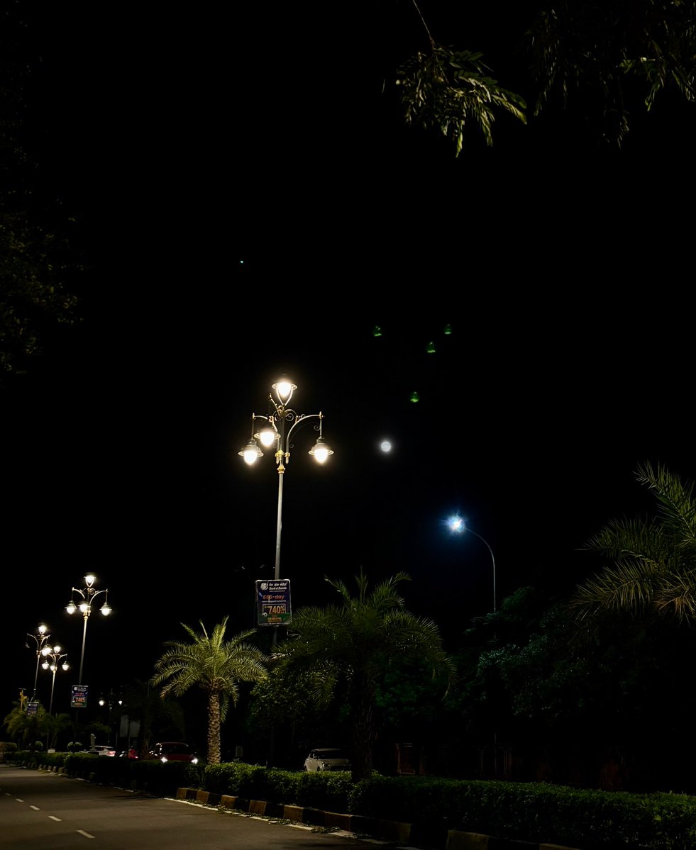 jatinnnv's tweet photo. Wrapped up the day with a quiet walk. https://t.co/XncXbFc23G