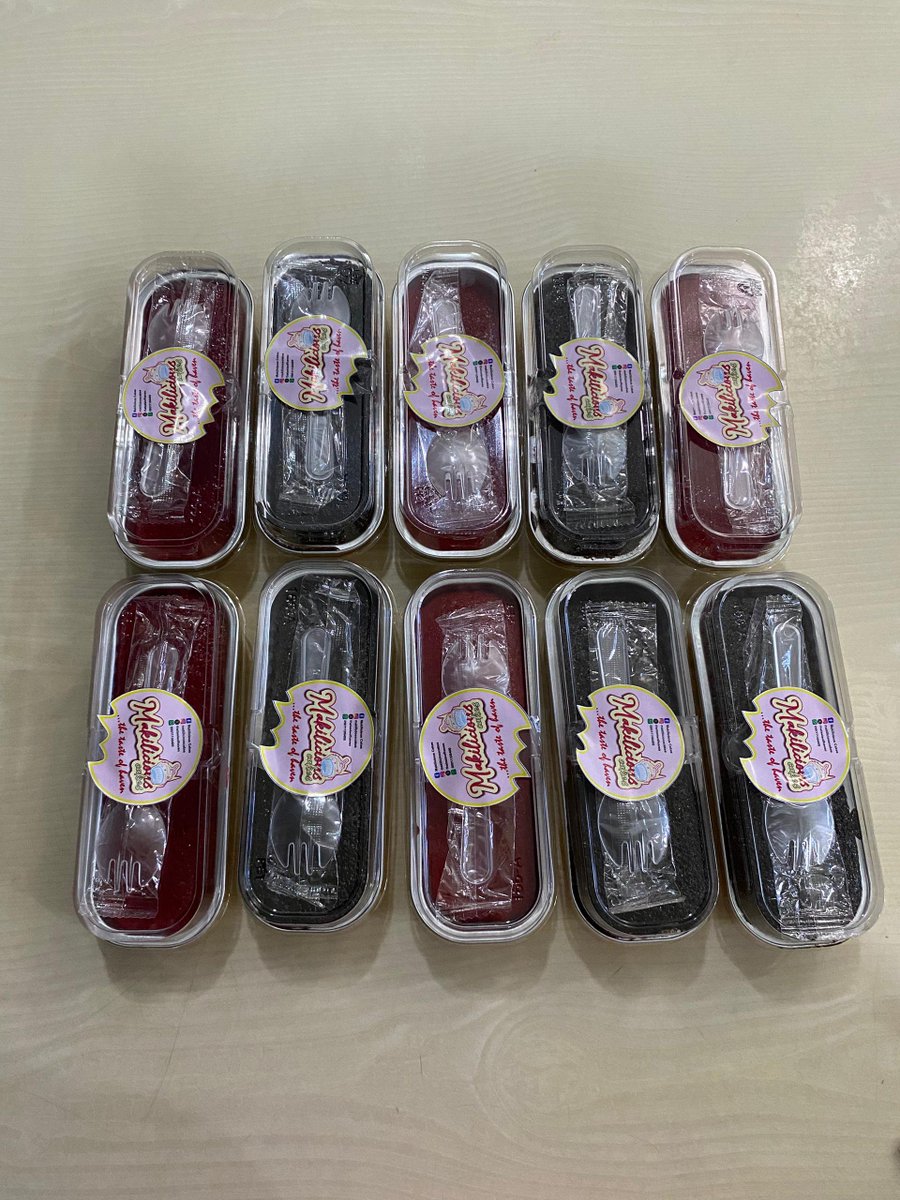 Thetasteofhaven's tweet photo. FRIDAY!💃🏾
THANK YOU 🌹

Every single Makimini Loaf is gone! You guys have really been showing up for us.

We are so grateful for every order, referral, repost and everyone who keeps choosing Makilicious Cakes.

So, SAME TIME NEXT WEEK?

Trust me, YOU DONT WANNA SNOOZE ON THIS😌 https://t.co/QKorkLYN8F