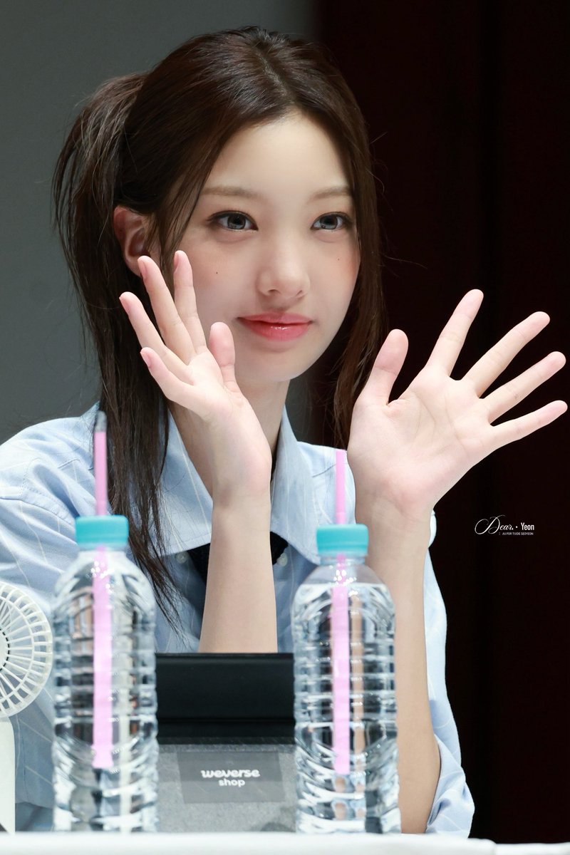 DEAR_YEON0304's tweet photo. 260828 위버스

#TUIDE #SEOYEON #튜이드 #서연 https://t.co/To8ZMv5e1p