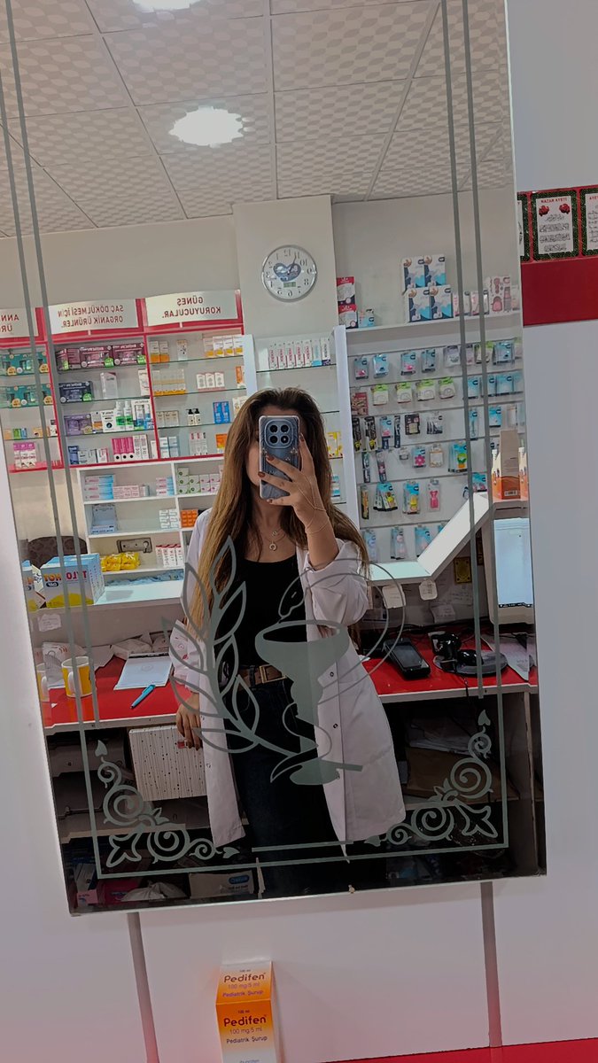 Matmazel_im_'s tweet photo. Staj günlükleri vol final
Bir stajın daha sonuna geldikk... https://t.co/TBrEO4Cw26