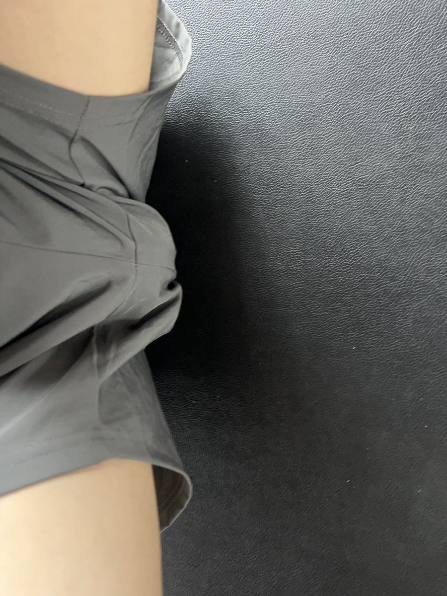 wangye565656's tweet photo. 我的🥚🥚好大 https://t.co/tLSmQUc94s