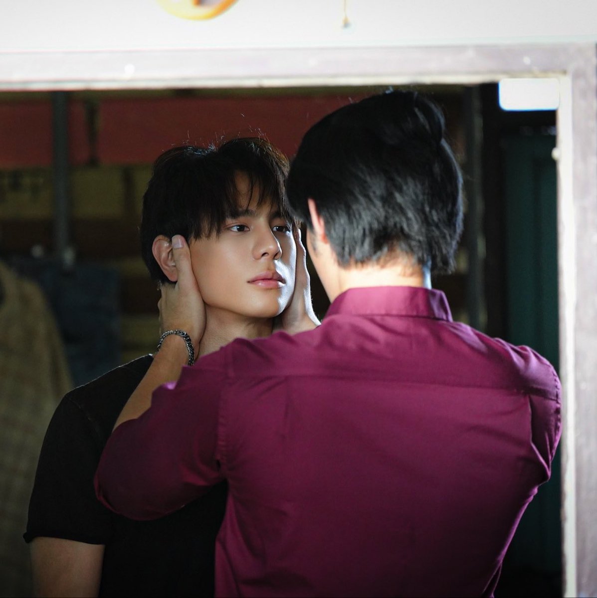 favbibbib's tweet photo. หน้าปฏิเสธความเมะมาก ไปอยุ่กะใครก้เคะ แล้วยังจะมาพุดว่าผมเมะ ๆ อยุ่นั่น เฮียงง https://t.co/ZJR1wOY34S