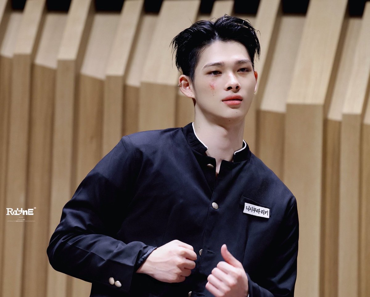 Kik5ii's tweet photo. 저얼굴에 상처 달고 가쿠란 빼입은거
ㄹㅇ 전형적인 이케맨 양키 일남이라 마음이힘듦 
……………….. https://t.co/mVzwxWGRb3
