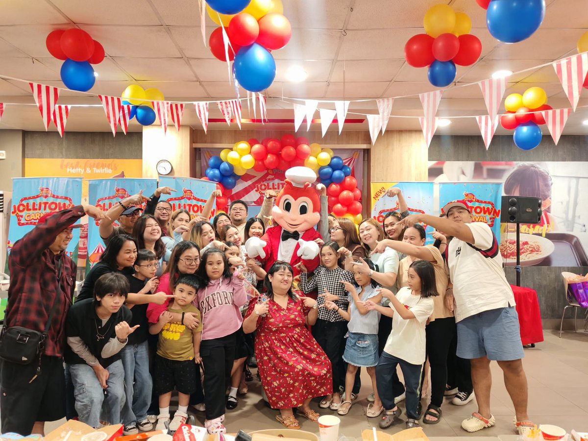 mmbm28's tweet photo. I love how many things on my bucket list came true today, on my birthday. 🥹🤍

🌭 Hotdog on a stick served on a cabbage
🍗 A Jollibee party (sponsored)
🍰 Cheesecake
💌 Being greeted by the people who are important to me

They may seem like simple things, but they’re the little things I’ve always wished for. Today, I got to experience them, and my heart feels so full. 🥹✨

I also want to thank everyone who is still part of my journey. You guys are truly the best! 🤍 To my family, friends, workmates, and fandom—thank you for staying, for making me feel loved, and for continuing to be there through all the ups and downs. I may not always say it, but I appreciate each and every one of you more than words can express.

Here’s to another year of life, growth and healing.🥂✨

28