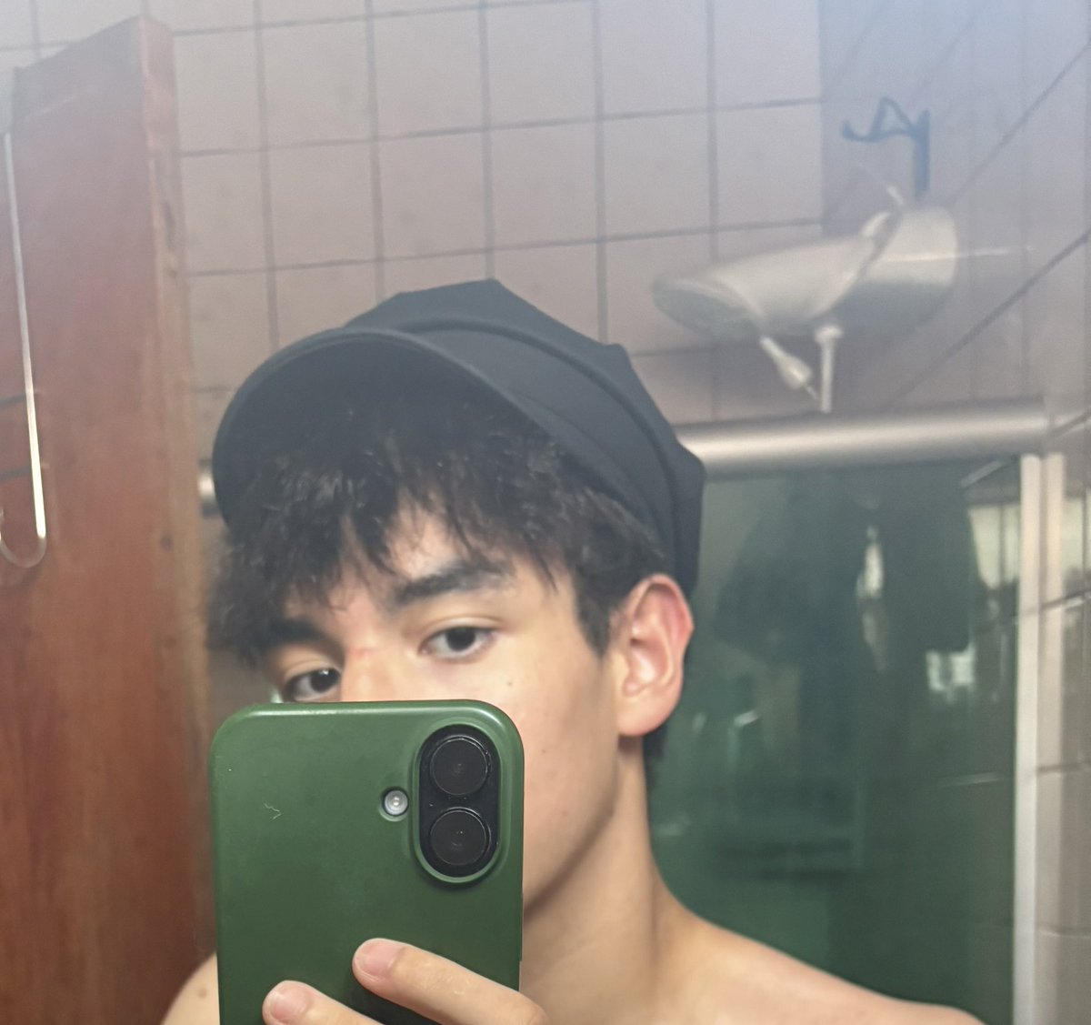 ActivedPuma's tweet photo. Aquela amiga consumista² chegou faz um tempinho já, mas eu esqueci total de mostrar 💔 Anyways, ignorem o espelho se decompondo, pfvr https://t.co/PNplmIFloc