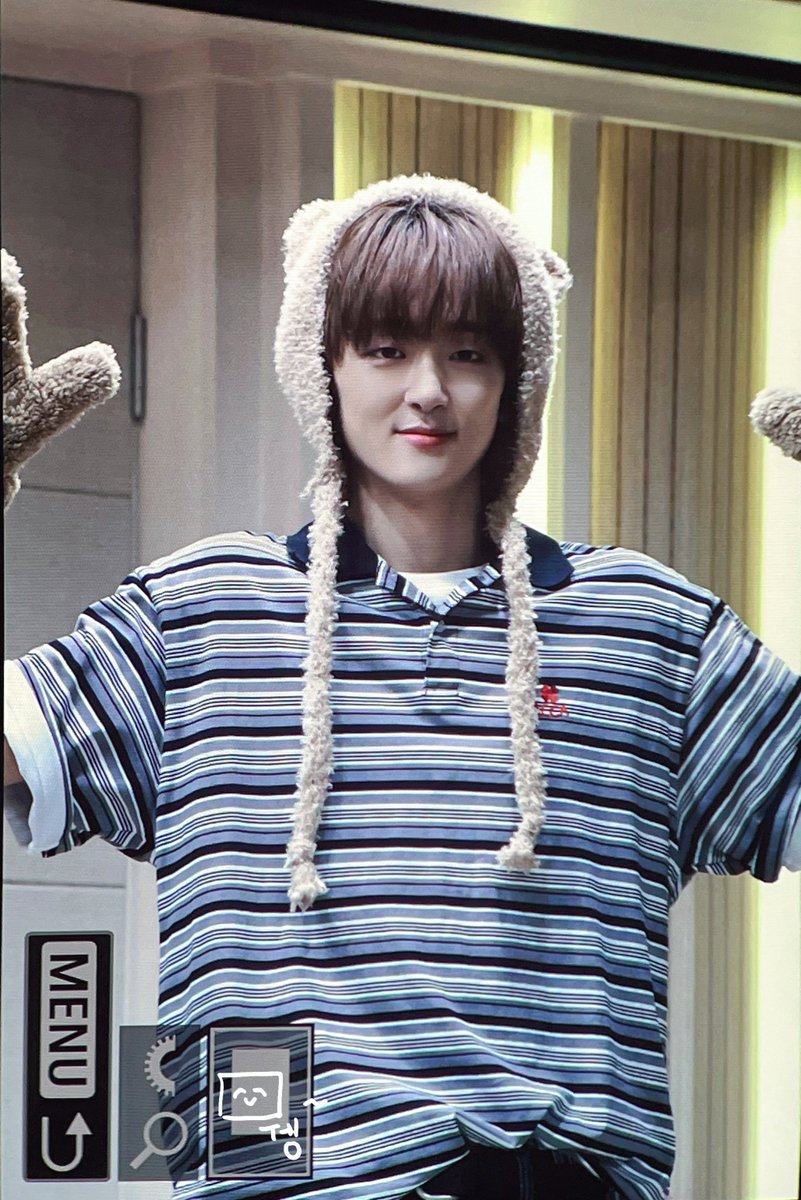 meong0205's tweet photo. 260828 에버라인

#진수 #JinSu
#루네이트 #LUN8 https://t.co/pxJF1hPkqm