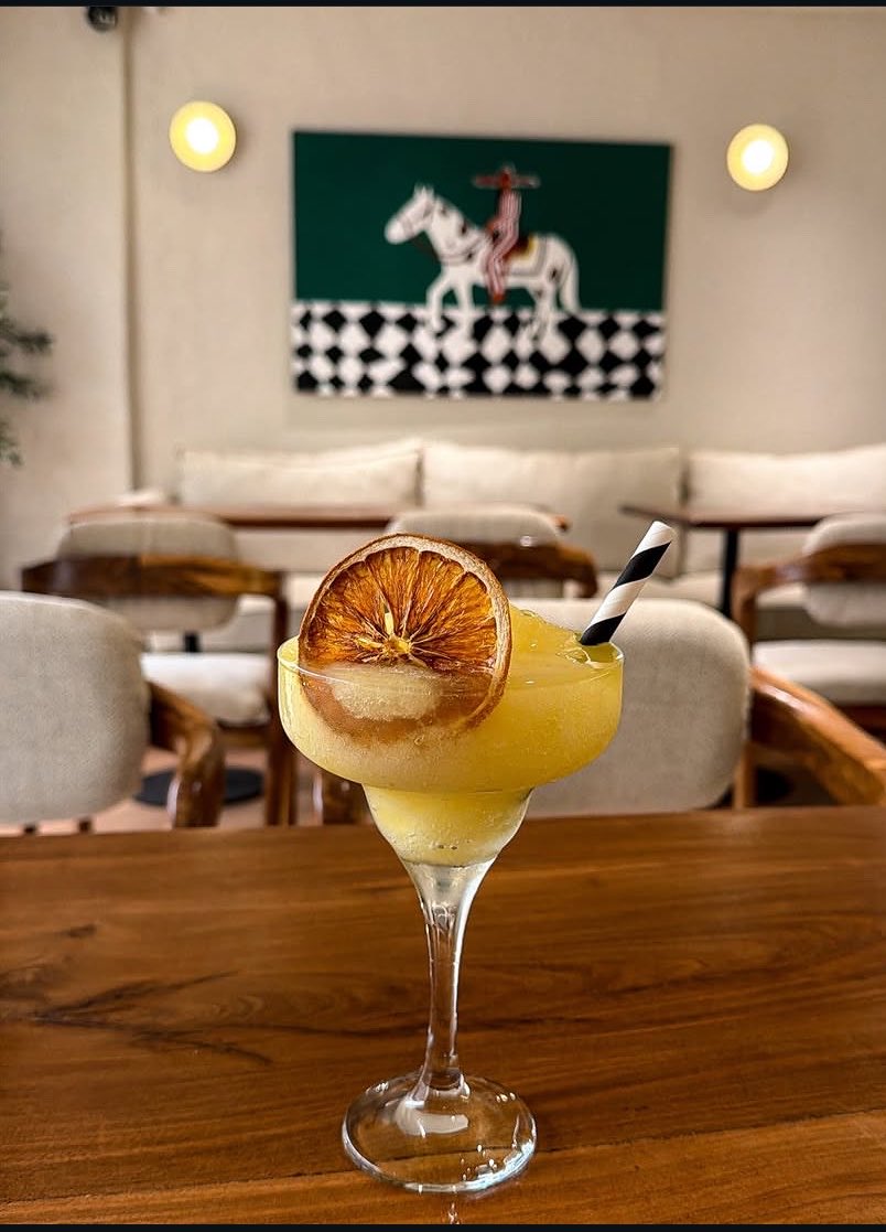 lagosonabudget's tweet photo. Here’s a new budget friendly spot on the island you should visit todayy🤭

Moya kitchen
📍1 Victoria Arobieke street, Off admiralty way, Lekki phase1

Budget: 20k https://t.co/gEIBjYY3Qd