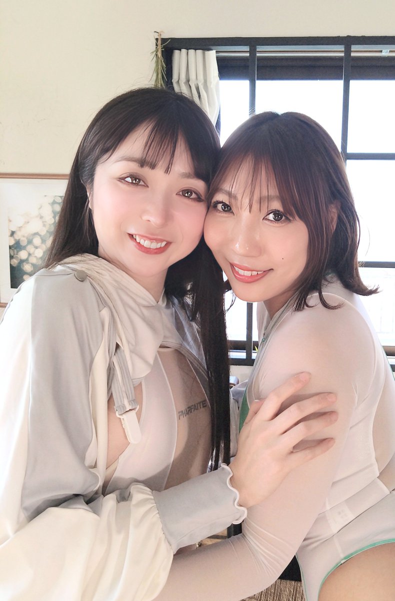 lang_da23126's tweet photo. 今日は久しぶりの
グラドル㊙楽屋
トークラジオ配信です😘

時間になったら
コチラから聴いてね🫶
👇
https://t.co/xNQsLRBHBo

@marina19920420
@mitsukihoshina 
#麻倉まりな
#星那美月
@gratooook
ポスト📮２０５３ https://t.co/NLFxUo25W7