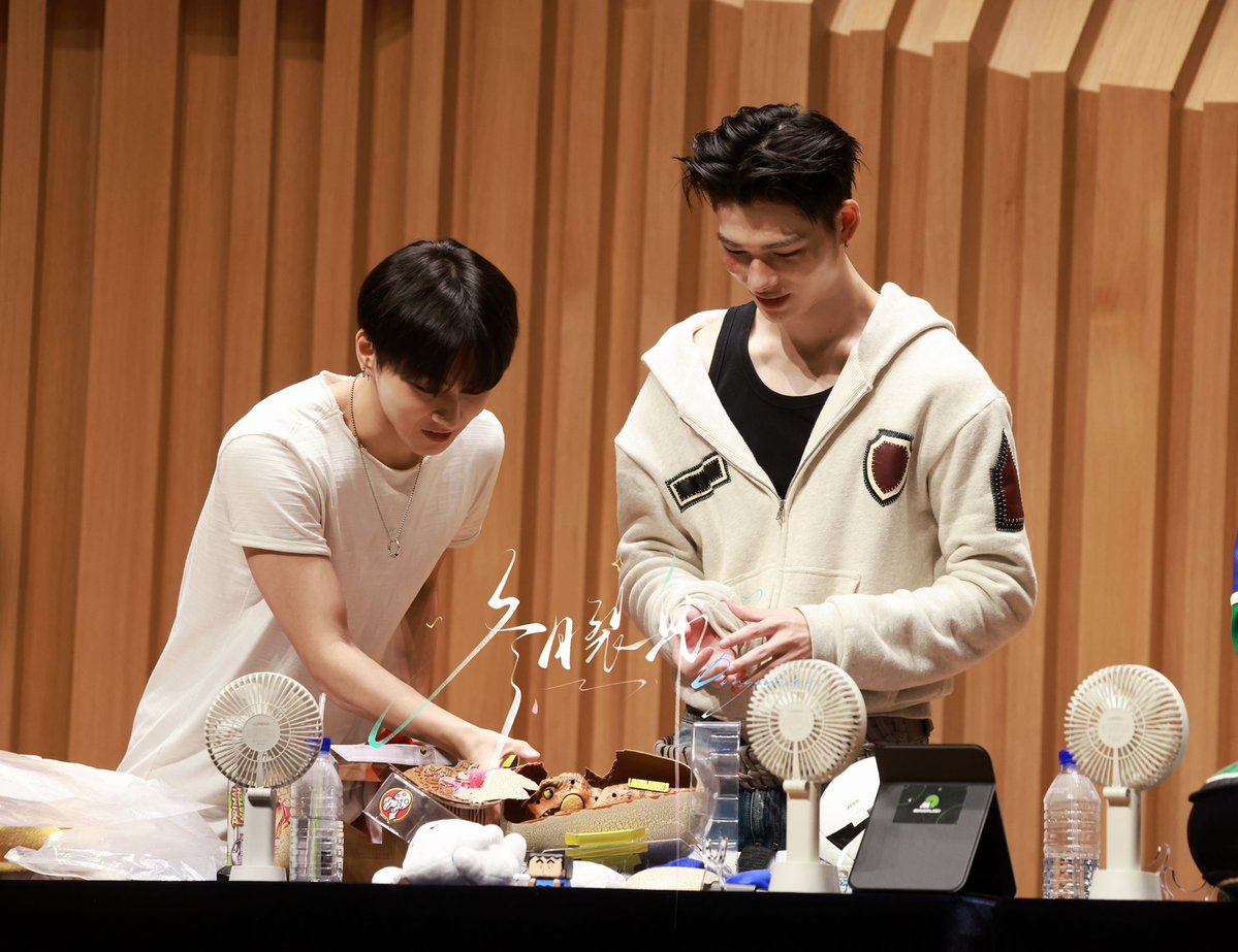 jwjwlisii's tweet photo. 오늘원키배식진짜뭐지 🩷🩷🩷🩷🩷🩷🩷 https://t.co/g9oAJBqeNs