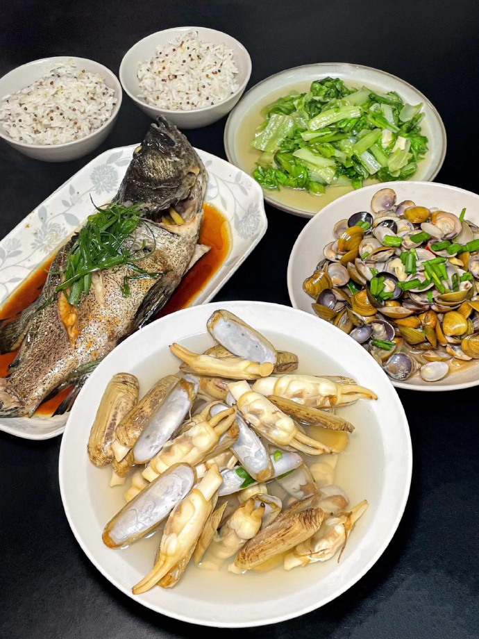 MazHady2's tweet photo. Life lately: trading weekly takeout for home-cooked meals u0026 it’s cheaper, tastier, and way more rewarding. What’s your small recent win， https://t.co/iBawS9Mi6a