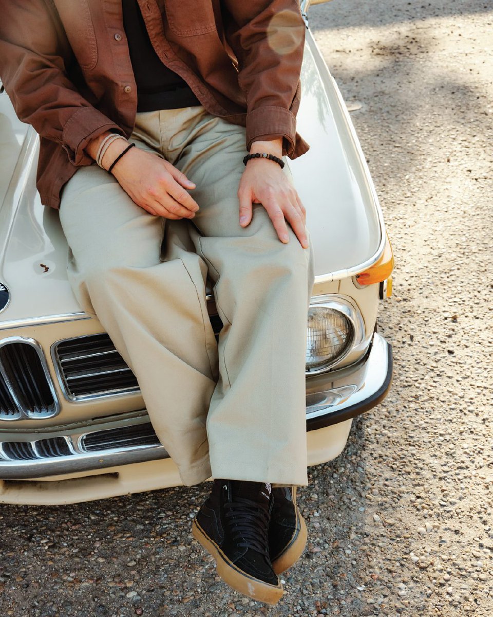 Dickies's tweet photo. Some classics don’t need replacing, just a little more room.

The 247 reworks the iconic 874® with a roomier fit built for today. https://t.co/0AwJxaR8S2
