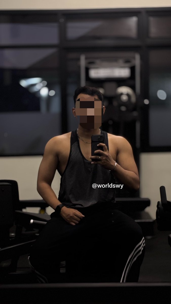 Worldswy's tweet photo. Banyak kali pr ku 😭 https://t.co/V14Xn77ld1