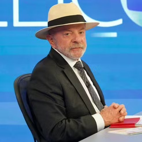 republiqueBRA's tweet photo. 🇧🇷 ❌ Lula teve 26% de suas declarações classificadas como FALSAS na sabatina do Jornal Nacional, segundo levantamento do Ranking dos Políticos; na outra ponta, 55% das declarações de Renan Santos foram classificadas como verdadeiras. https://t.co/L9OqNHq5NE
