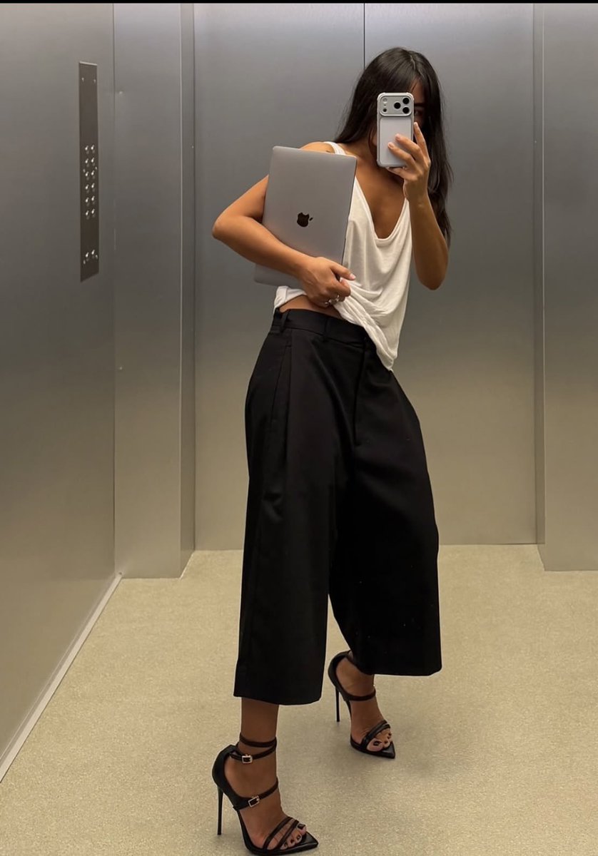 Eveboards's tweet photo. Super chic. Love the heels https://t.co/r9x0eORS73